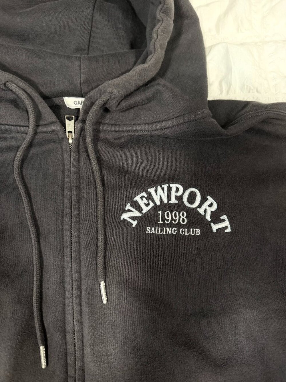 Garage Zip-Up - Picture 3 of 4